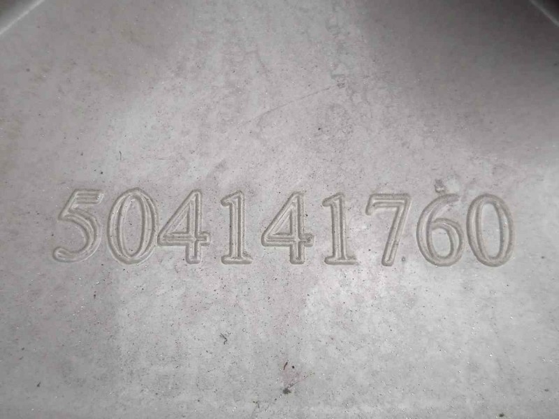 Recambio de tapacubos para iveco daily furgón 2.3 diesel referencia OEM IAM 504141760  