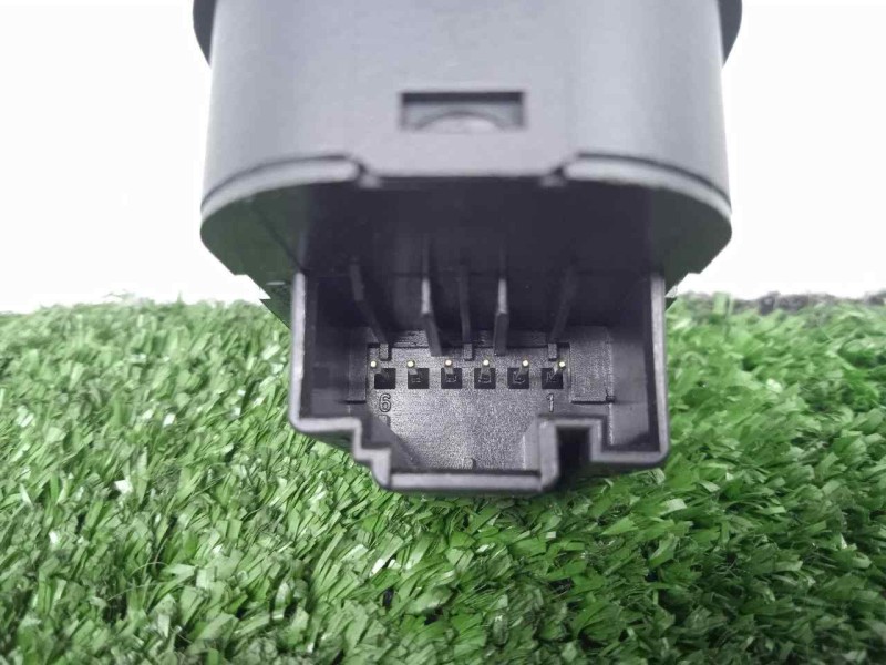 Recambio de mando retrovisor para volkswagen golf v berlina (1k1) 1.9 tdi referencia OEM IAM 1K0959565F CALEFACTABLE 