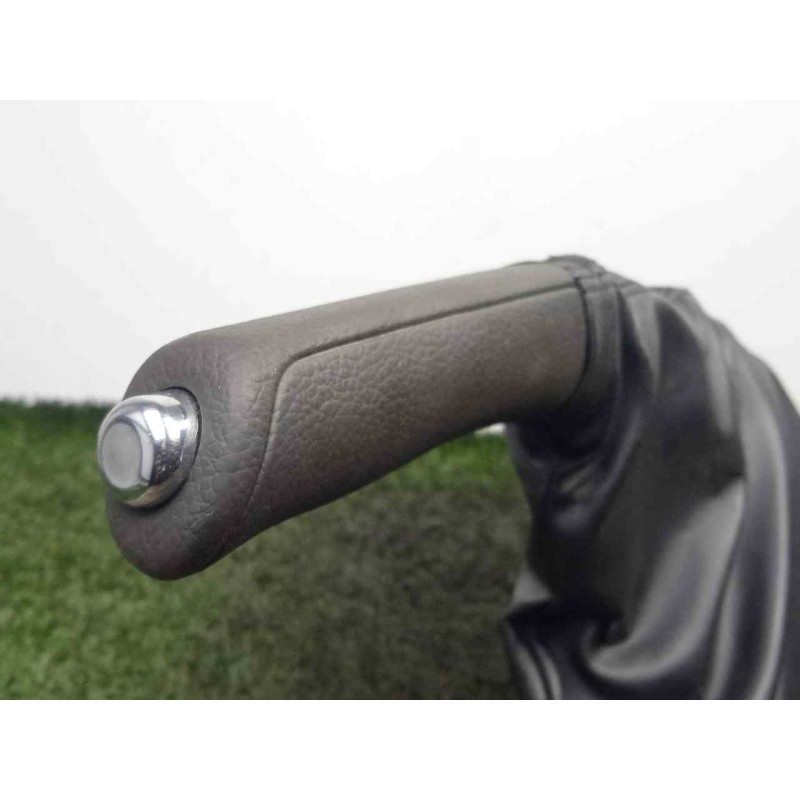 Recambio de palanca freno de mano para subaru impreza g12 2.0 cat referencia OEM IAM 26001FG030  