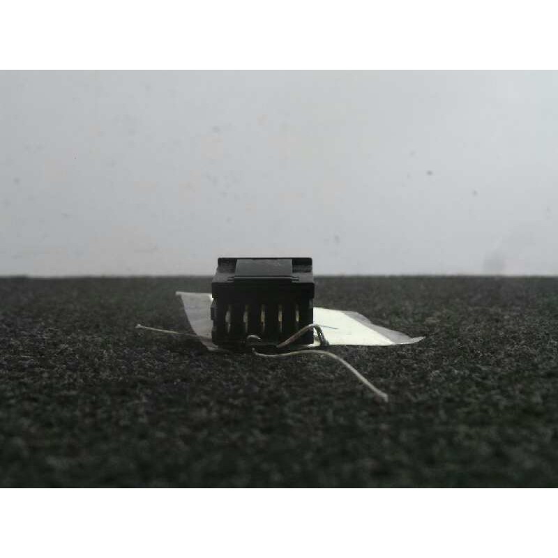 Recambio de mando elevalunas delantero derecho para citroën xantia berlina 2.0 hdi referencia OEM IAM   