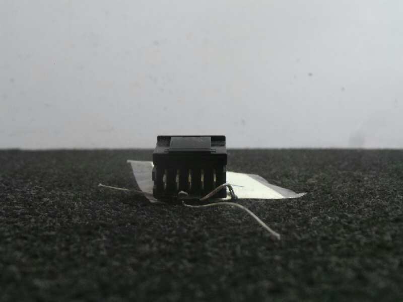 Recambio de mando elevalunas delantero derecho para citroën xantia berlina 2.0 hdi referencia OEM IAM   