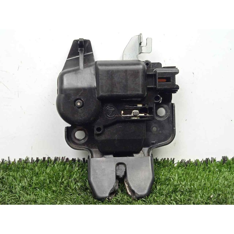 Recambio de cerradura maletero / porton para subaru impreza g12 2.0 cat referencia OEM IAM 57530AG010 4.PUERTAS 