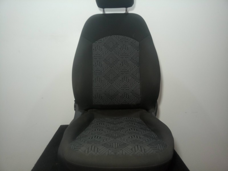 Recambio de asiento delantero derecho para opel corsa e 1.4 referencia OEM IAM  TELA 