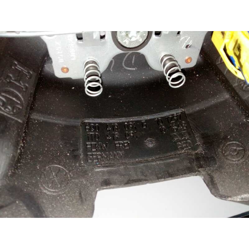 Recambio de volante para volkswagen polo (9n1) 1.4 16v referencia OEM IAM 6Q0419091G-1T0419091 GOMA 