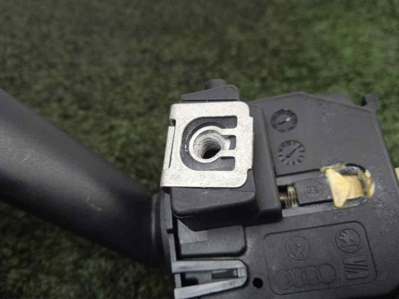 Recambio de mando luces para volkswagen golf v berlina (1k1) 1.9 tdi referencia OEM IAM 1K0953513  