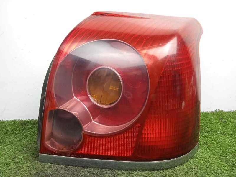 Recambio de piloto trasero derecho para toyota avensis berlina (t25) 2.2 d-4d cat referencia OEM IAM SINREF 03-06 4.PUERTAS