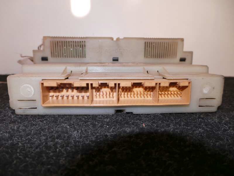 Recambio de mando climatizador para volkswagen passat berlina (3b2) 1.9 tdi referencia OEM IAM 3B1907044B-5HB61710  HELLA