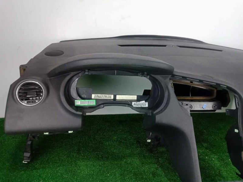 Recambio de salpicadero para peugeot 5008 2.0 16v hdi fap cat (rhh / dw10cted4) referencia OEM IAM 9803188580-824782  