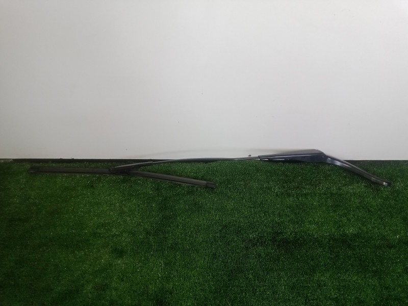 Recambio de brazo limpia delantero derecho para bmw serie 4 gran coupe (f36) 3.0 turbodiesel referencia OEM IAM   