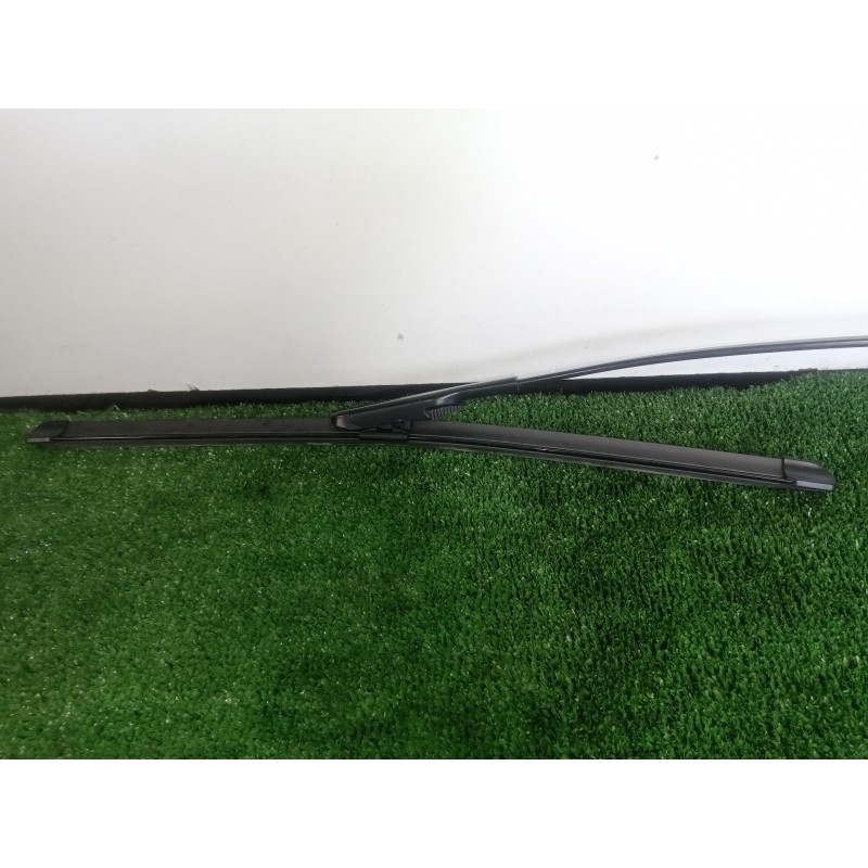 Recambio de brazo limpia delantero derecho para bmw serie 4 gran coupe (f36) 3.0 turbodiesel referencia OEM IAM   