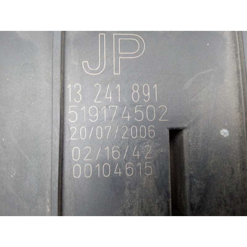 Recambio de caja reles / fusibles para opel vectra c berlina 1.8 16v referencia OEM IAM 13241891-519174502  