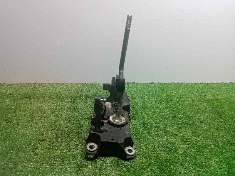 Recambio de palanca cambio para ford focus berlina (cap) 1.6 tdci cat referencia OEM IAM 4M5R7C453 MANUAL 