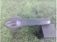 Recambio de moldura para bmw r 1200 rt/st referencia OEM IAM 11127677525-50403110 K26 - 05-10 CARCASA SUPERIO BUJIA - DERECHA