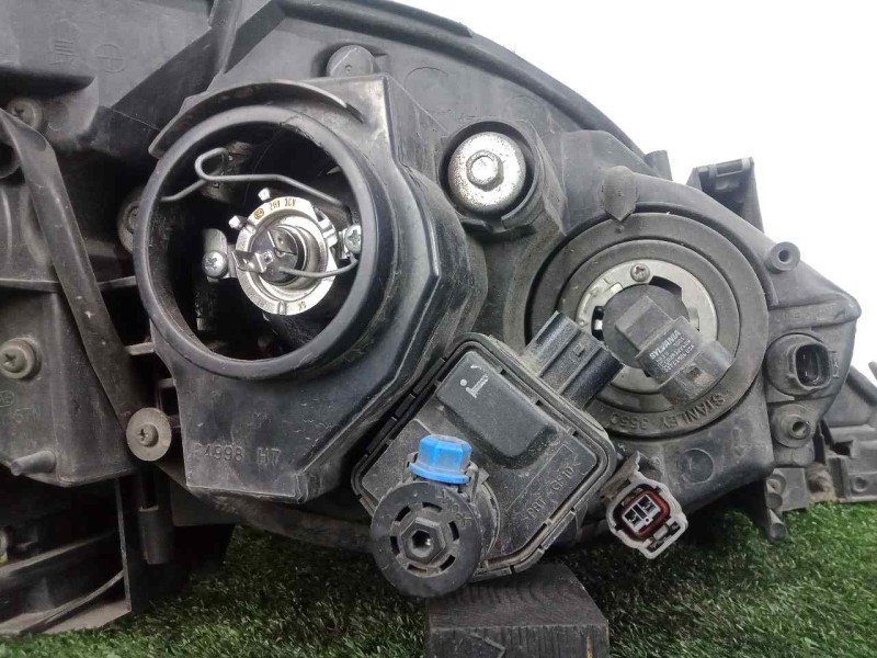 Recambio de faro izquierdo para mazda 5 berl. (cr) 2.0 diesel cat referencia OEM IAM SINREFERENCIA  