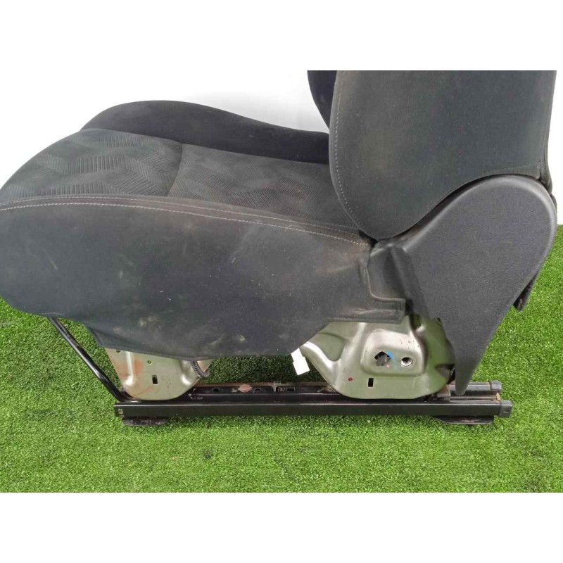 Recambio de asiento delantero derecho para nissan x-trail (t32) 1.6 dci turbodiesel cat referencia OEM IAM SINREFERENCIA TELA 