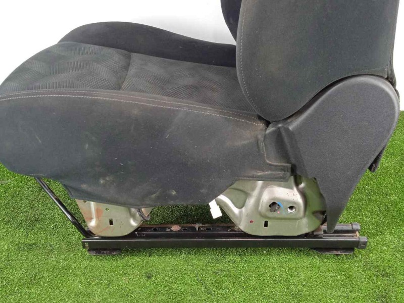 Recambio de asiento delantero derecho para nissan x-trail (t32) 1.6 dci turbodiesel cat referencia OEM IAM SINREFERENCIA TELA 