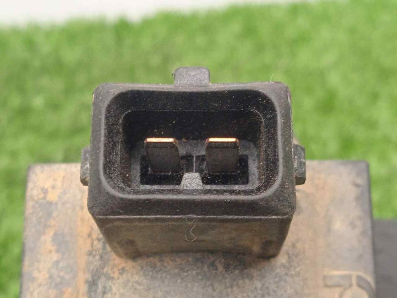 Recambio de valvula de vacio para land rover range rover (lm) 3.0 td6 referencia OEM IAM 2246175-72190323 2.PINES 3.CONEXIONES