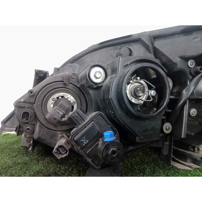 Recambio de faro derecho para mazda 5 berl. (cr) 2.0 diesel cat referencia OEM IAM SINREFERENCIA  