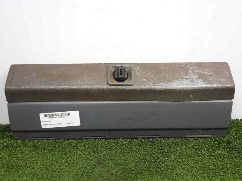 Recambio de guantera para nissan patrol (k/w260) referencia OEM IAM SINREFERENCIA  