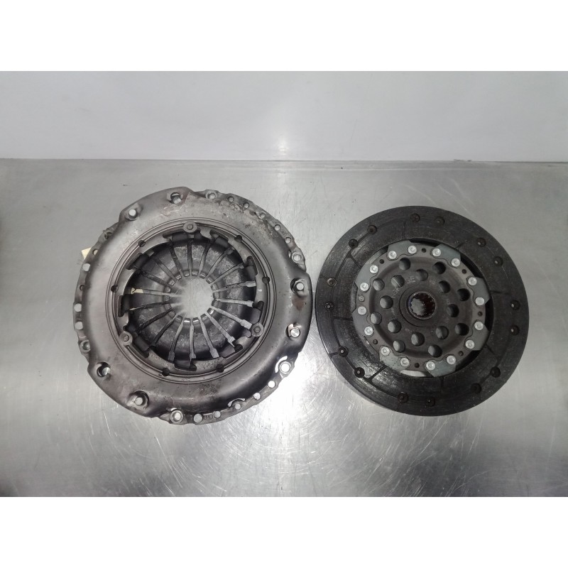 Recambio de kit embrague para opel astra gtc 1.7 16v cdti referencia OEM IAM   