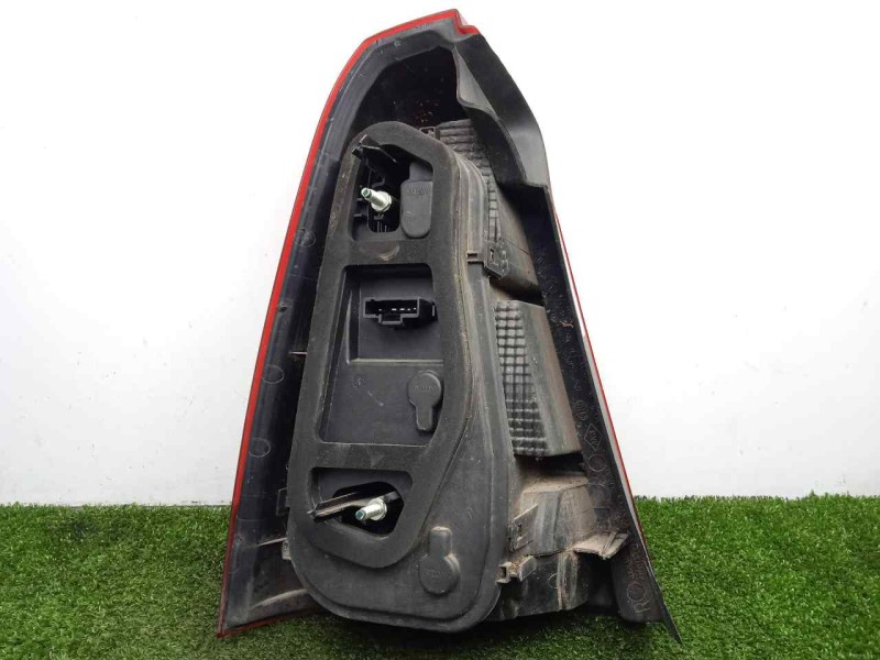 Recambio de piloto trasero derecho para dacia logan 1.5 dci diesel fap cat referencia OEM IAM SINREFERENCIA 08-13 
