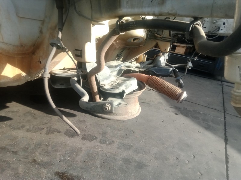 Recambio de puente delantero para peugeot 208 1.2 12v vti referencia OEM IAM   