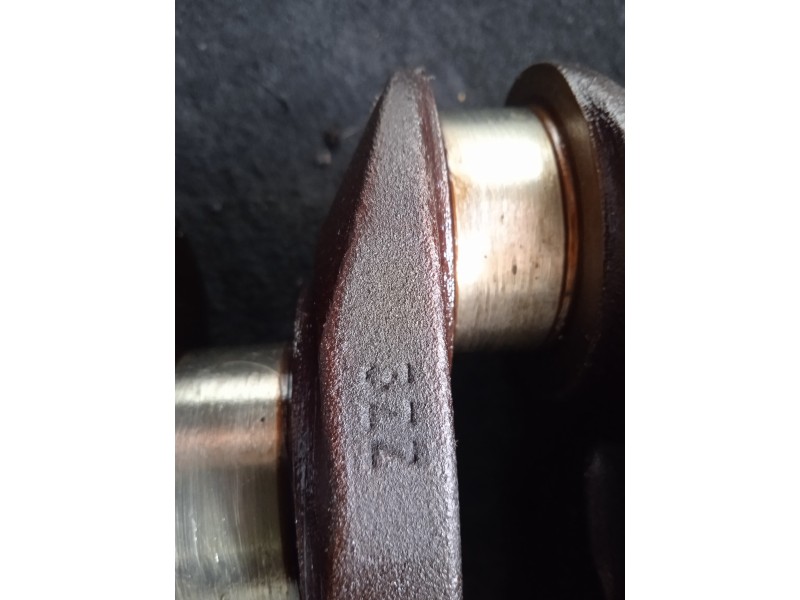 Recambio de cigueñal para toyota corolla (e12) 1.6 16v referencia OEM IAM 4DA50860-13411-3ZZ  