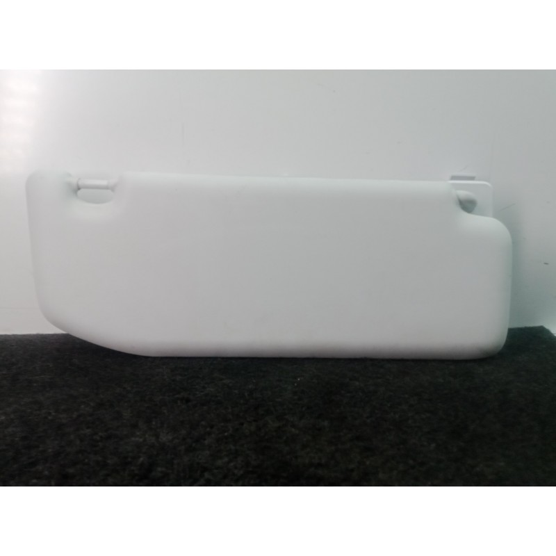 Recambio de parasol izquierdo para peugeot 208 1.2 12v vti referencia OEM IAM   