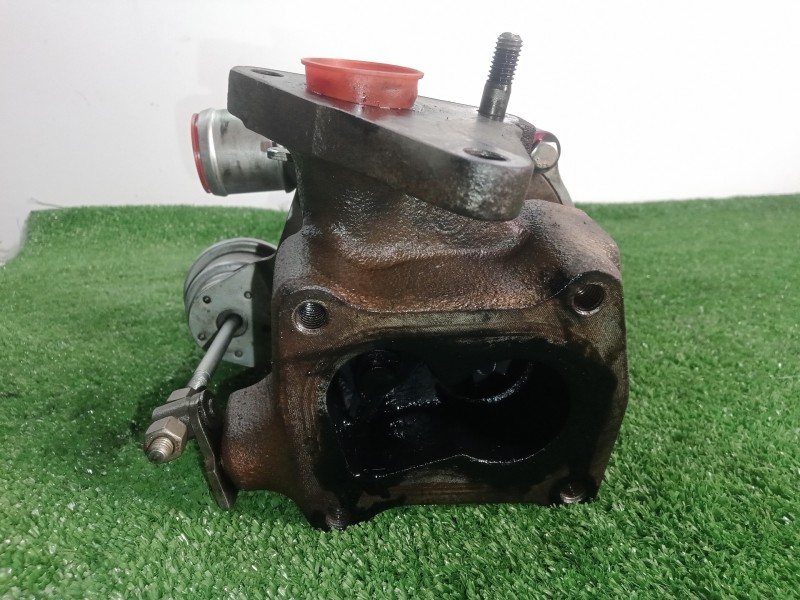 Recambio de turbocompresor para dacia sandero 1.5 dci diesel cat referencia OEM IAM 54359700033-82301868  
