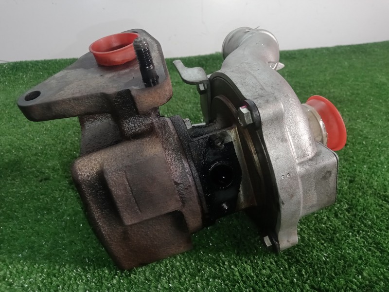 Recambio de turbocompresor para dacia sandero 1.5 dci diesel cat referencia OEM IAM 54359700033-82301868  