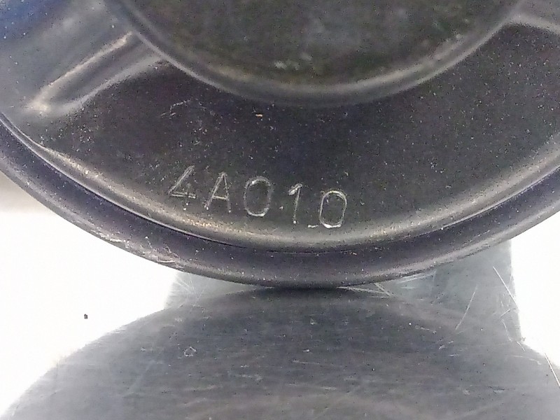 Recambio de valvula egr para hyundai h 1 2.5 crdi cat referencia OEM IAM 4A010  