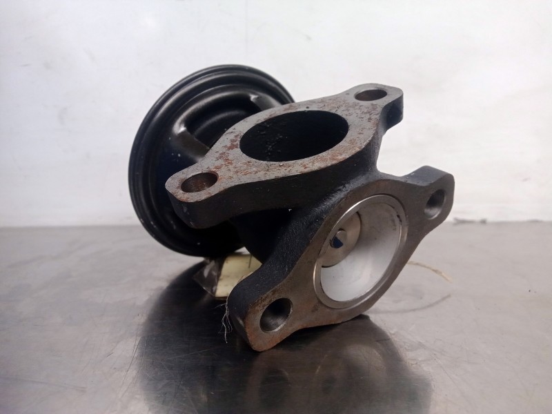 Recambio de valvula egr para hyundai h 1 2.5 crdi cat referencia OEM IAM 4A010  