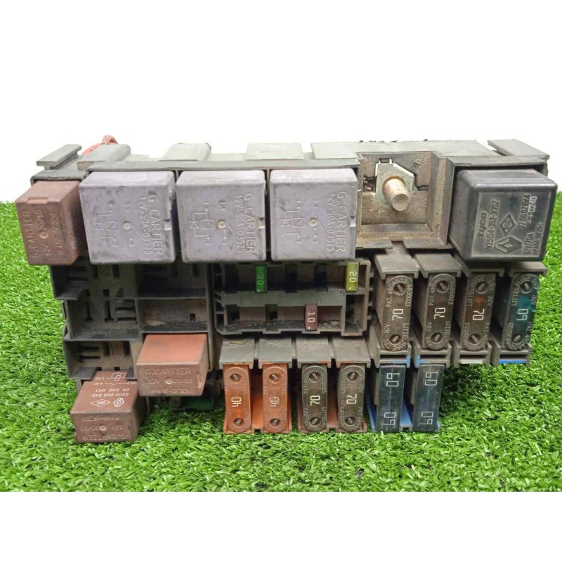 Recambio de caja reles / fusibles para renault laguna ii (bg0) 1.9 dci diesel cat referencia OEM IAM SINREFERENCIA  