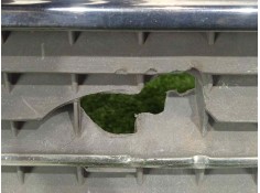 Recambio de rejilla delantera para mercedes-benz clase e (w124) berlina 3.0 diesel referencia OEM IAM 1248880223 84-93 CON.TARA 2