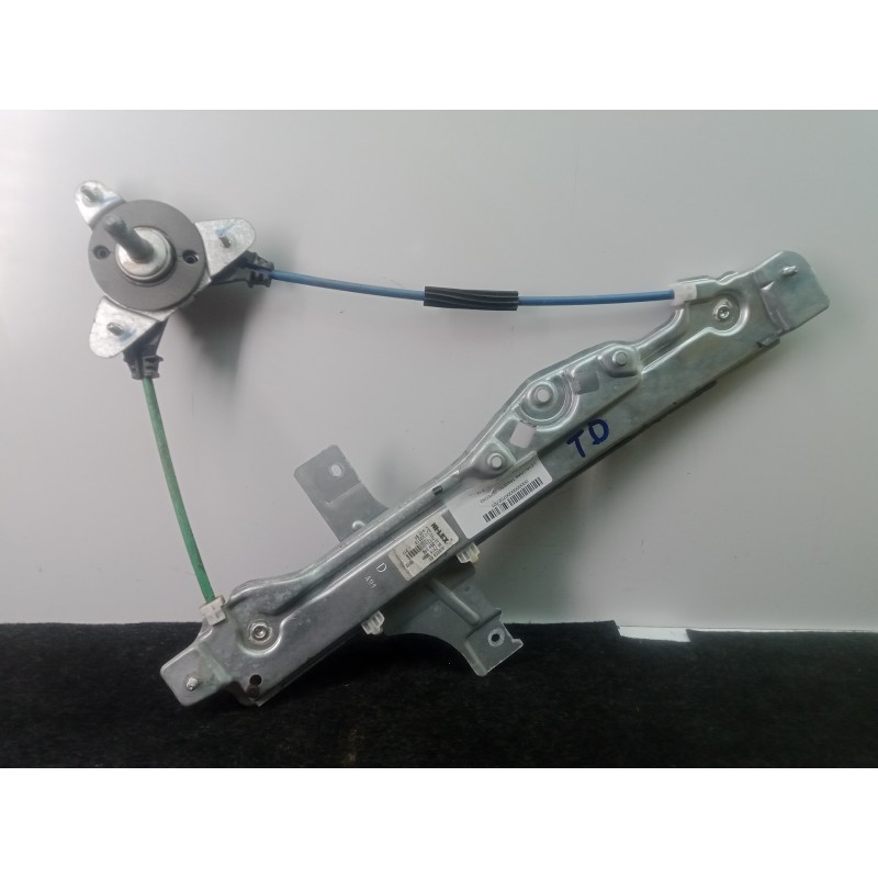 Recambio de elevalunas trasero derecho para peugeot 208 1.2 12v vti referencia OEM IAM 9673153880-A002C501-32559000  