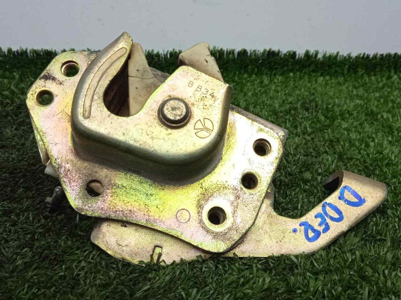 Recambio de cerradura puerta delantera derecha para seat marbella 0.9 referencia OEM IAM   