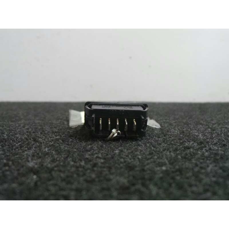 Recambio de mando elevalunas delantero derecho para peugeot 306 berlina 4 puertas (s1) 1.6 referencia OEM IAM   