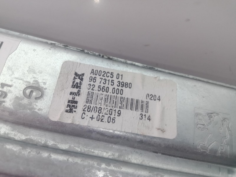 Recambio de elevalunas trasero izquierdo para peugeot 208 1.2 12v vti referencia OEM IAM A002C501-9673153980-32560000  