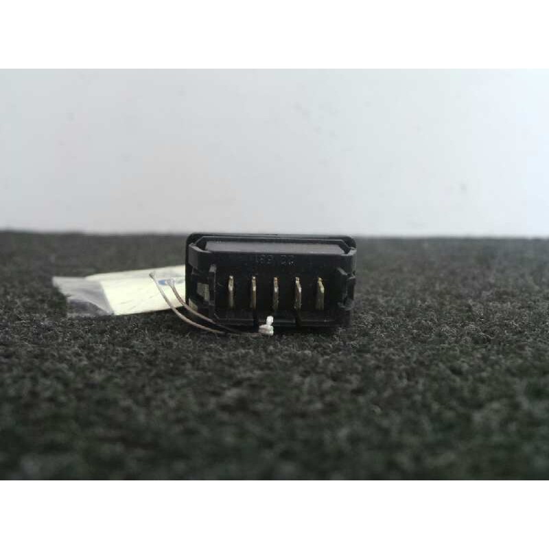 Recambio de mando elevalunas delantero izquierdo para peugeot 306 berlina 4 puertas (s1) 1.6 referencia OEM IAM   