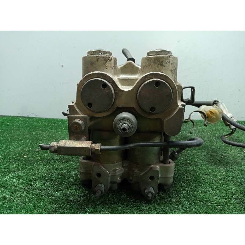 Recambio de abs para toyota supra 3.0 g referencia OEM IAM 1330000020-4451014020  