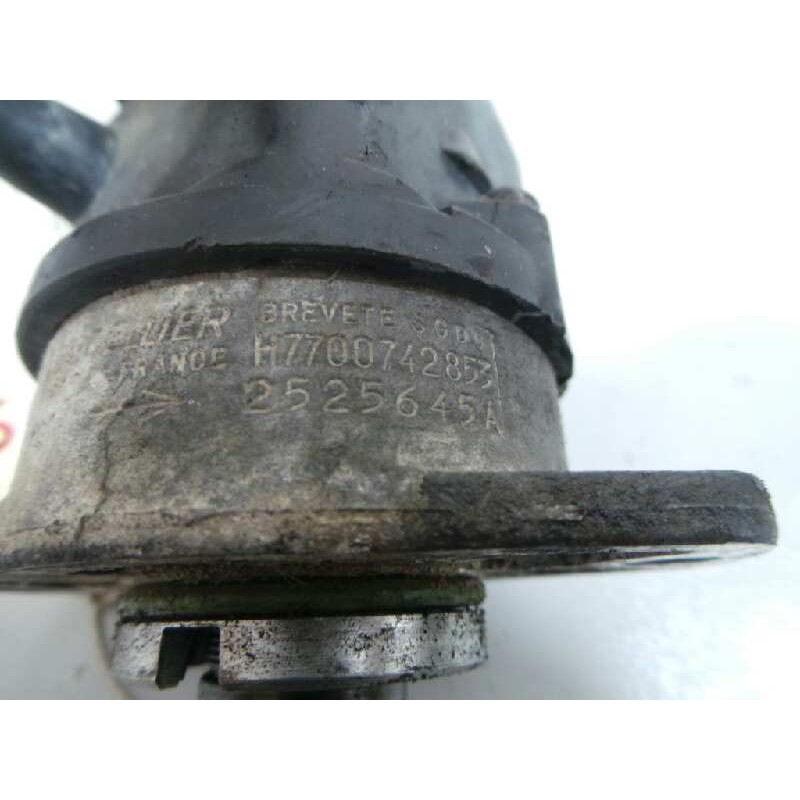 Recambio de delco para renault 19 1.8 16v referencia OEM IAM H7700742853-2525645A  DUCELLIER