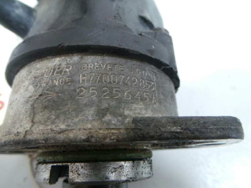 Recambio de delco para renault 19 1.8 16v referencia OEM IAM H7700742853-2525645A  DUCELLIER