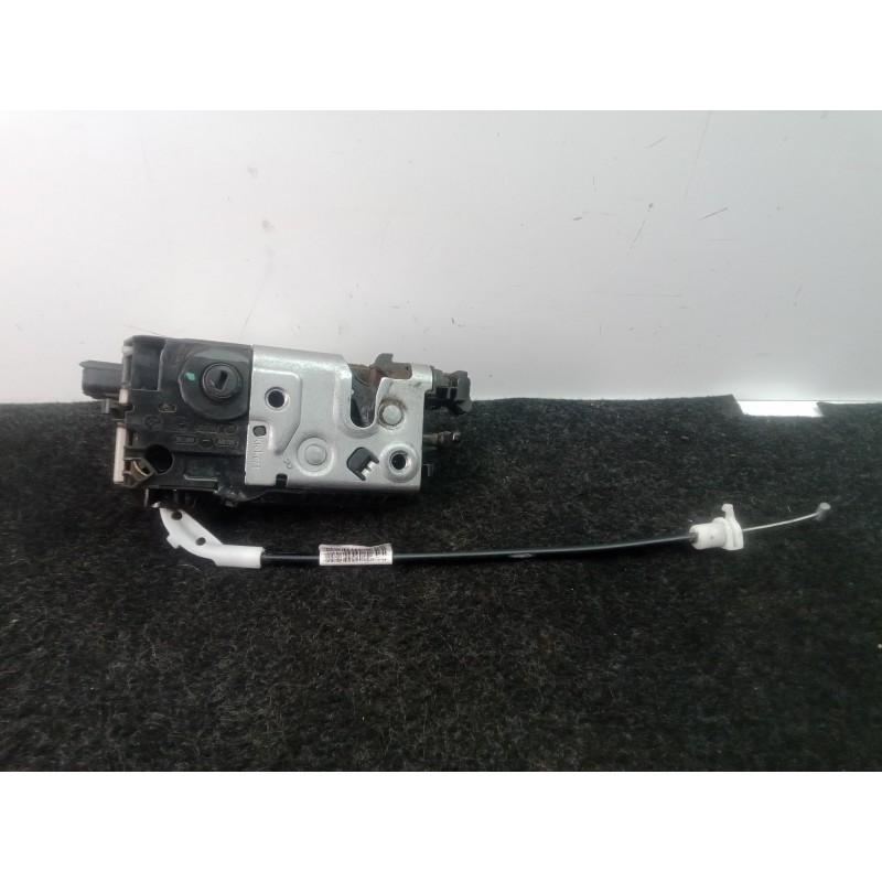 Recambio de cerradura puerta delantera derecha para peugeot 208 1.2 12v vti referencia OEM IAM 9812500780  