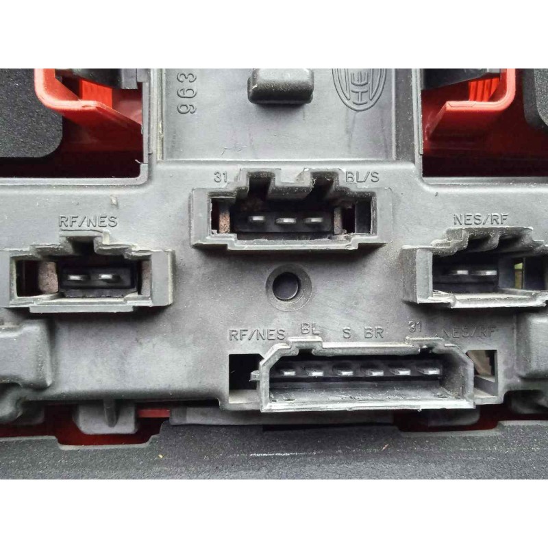 Recambio de piloto trasero derecho para volkswagen bora berlina (1j2) 1.9 tdi referencia OEM IAM SINREFERENCIA  