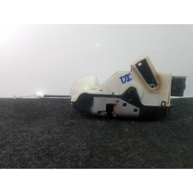 Recambio de cerradura puerta delantera izquierda para peugeot 208 1.2 12v vti referencia OEM IAM 9812500880  