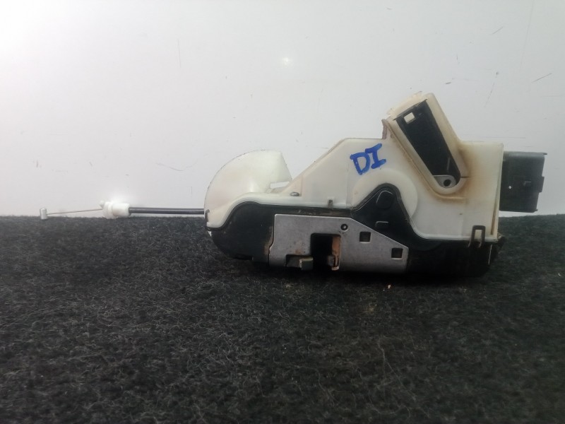 Recambio de cerradura puerta delantera izquierda para peugeot 208 1.2 12v vti referencia OEM IAM 9812500880  