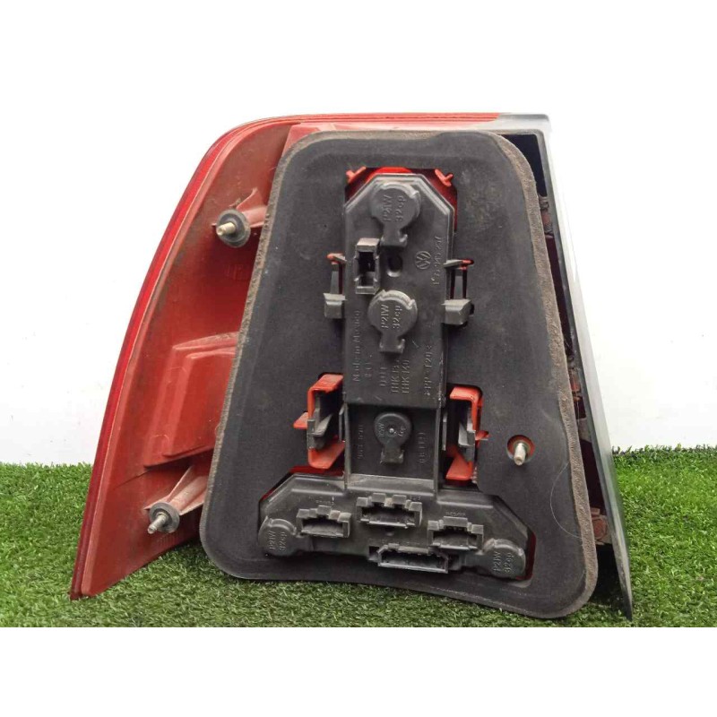 Recambio de piloto trasero derecho para volkswagen bora berlina (1j2) 1.9 tdi referencia OEM IAM SINREFERENCIA  