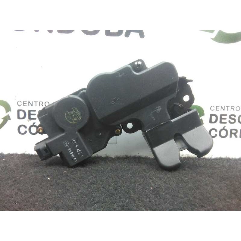 Recambio de cerradura maletero / porton para kia cerato 2.0 turbodiesel cat referencia OEM IAM   