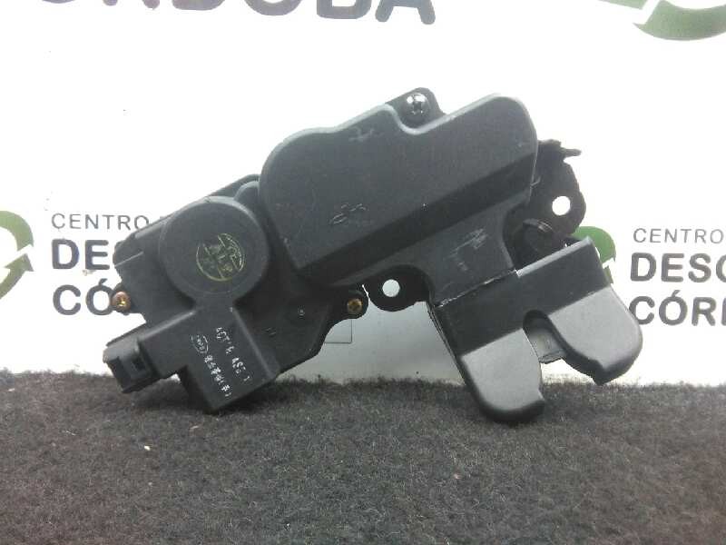 Recambio de cerradura maletero / porton para kia cerato 2.0 turbodiesel cat referencia OEM IAM   