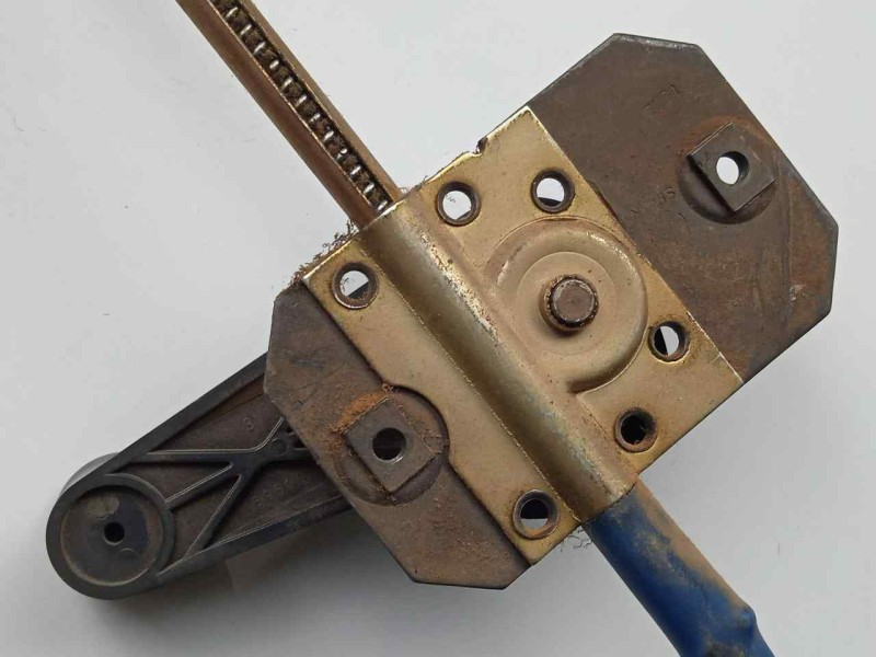 Recambio de elevalunas delantero derecho para seat marbella 0.9 referencia OEM IAM  MANUAL 